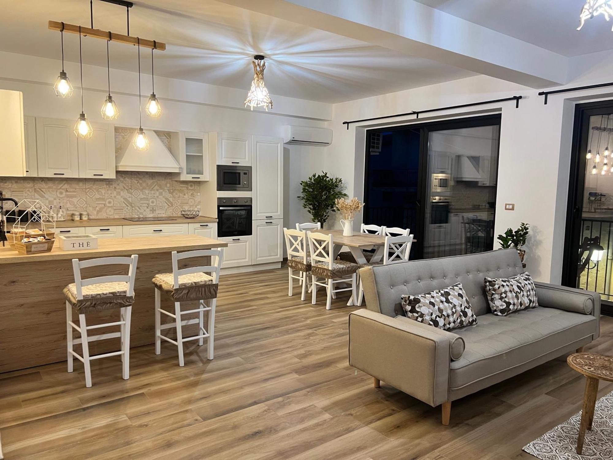 Al Vicolo Stretto Apartment Brancaleone Marina Exterior photo